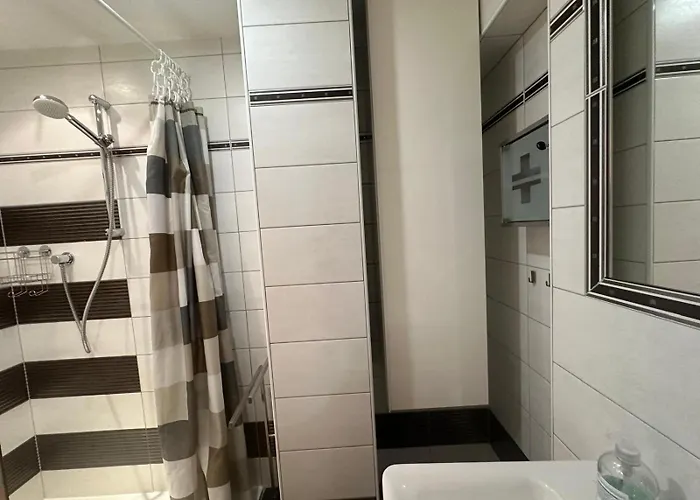 Alpenglueck شقة فس